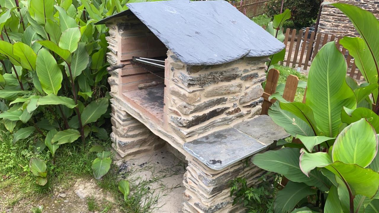 Casas Rurales Tareira En Taramundi Ngoại thất bức ảnh